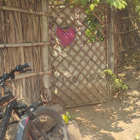 Hearthspace Hampi - Small Home, A Low-Impact Backpackers Hostel Ngoại thất bức ảnh
