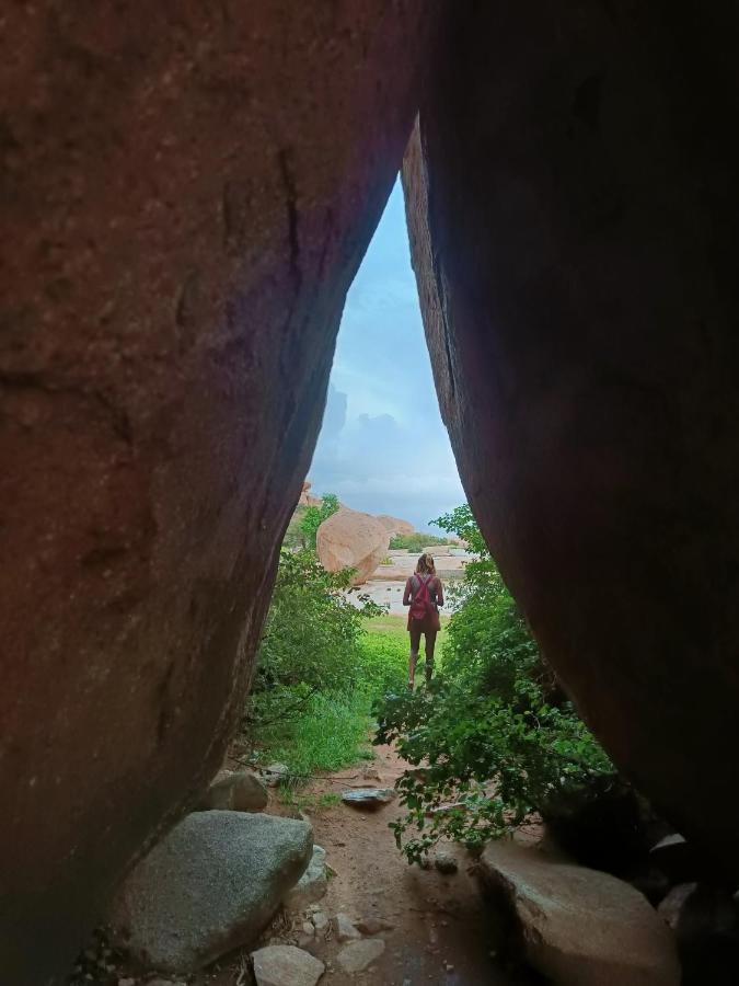 Hearthspace Hampi - Small Home, A Low-Impact Backpackers Hostel Ngoại thất bức ảnh